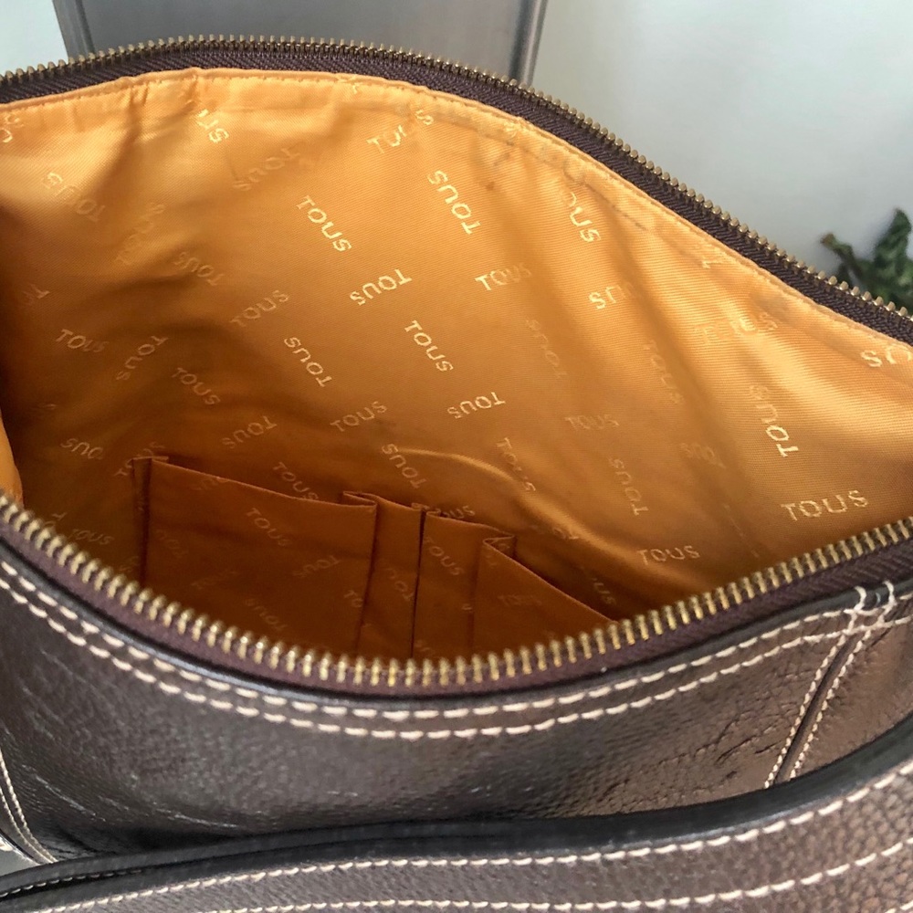 TOUS 🐻 Leather Handbag - Picture 4 of 8